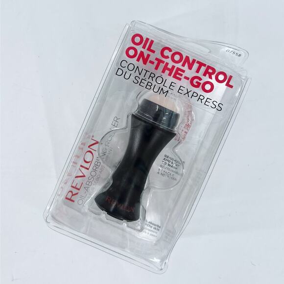 New in Box Revlon Makeup Oil-Absorbing Roller - Picture 1 of 2